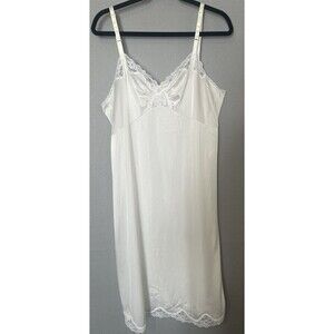 VTG Shadowline 40 Tall White Slip Lingerie Lace Romantic Coquette Bridal Dainty